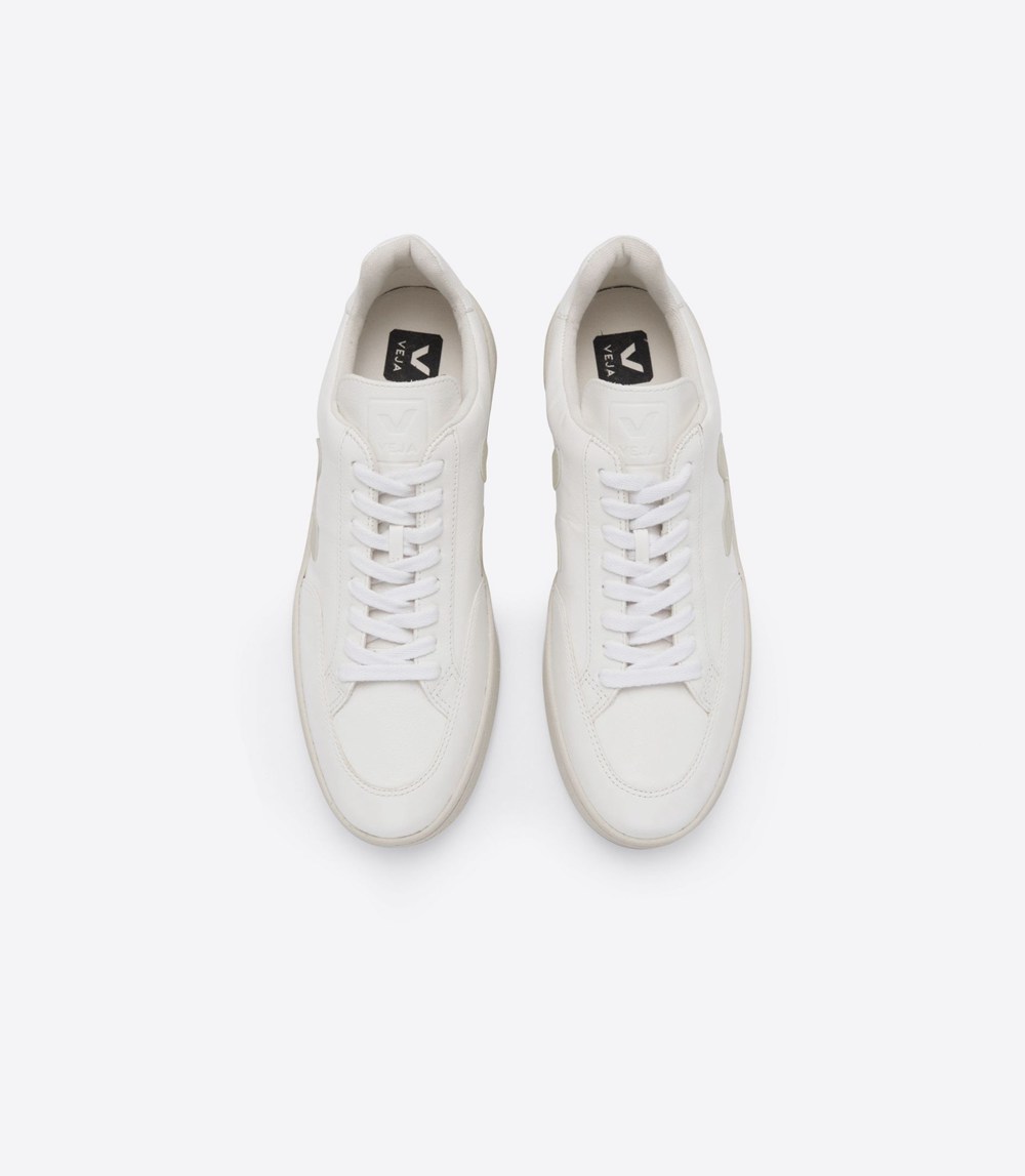 Veja Sneakers Mens - V-12 Chromefree Leather - White - 8076PWRUZ